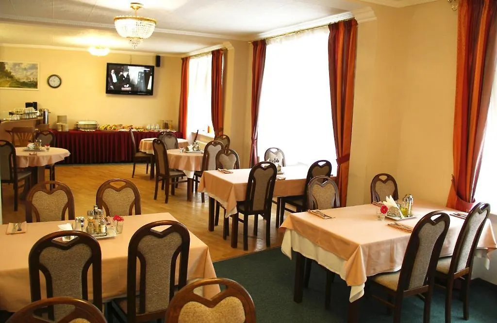 Zlaty Sloup Hotel Karlsbad 3*,